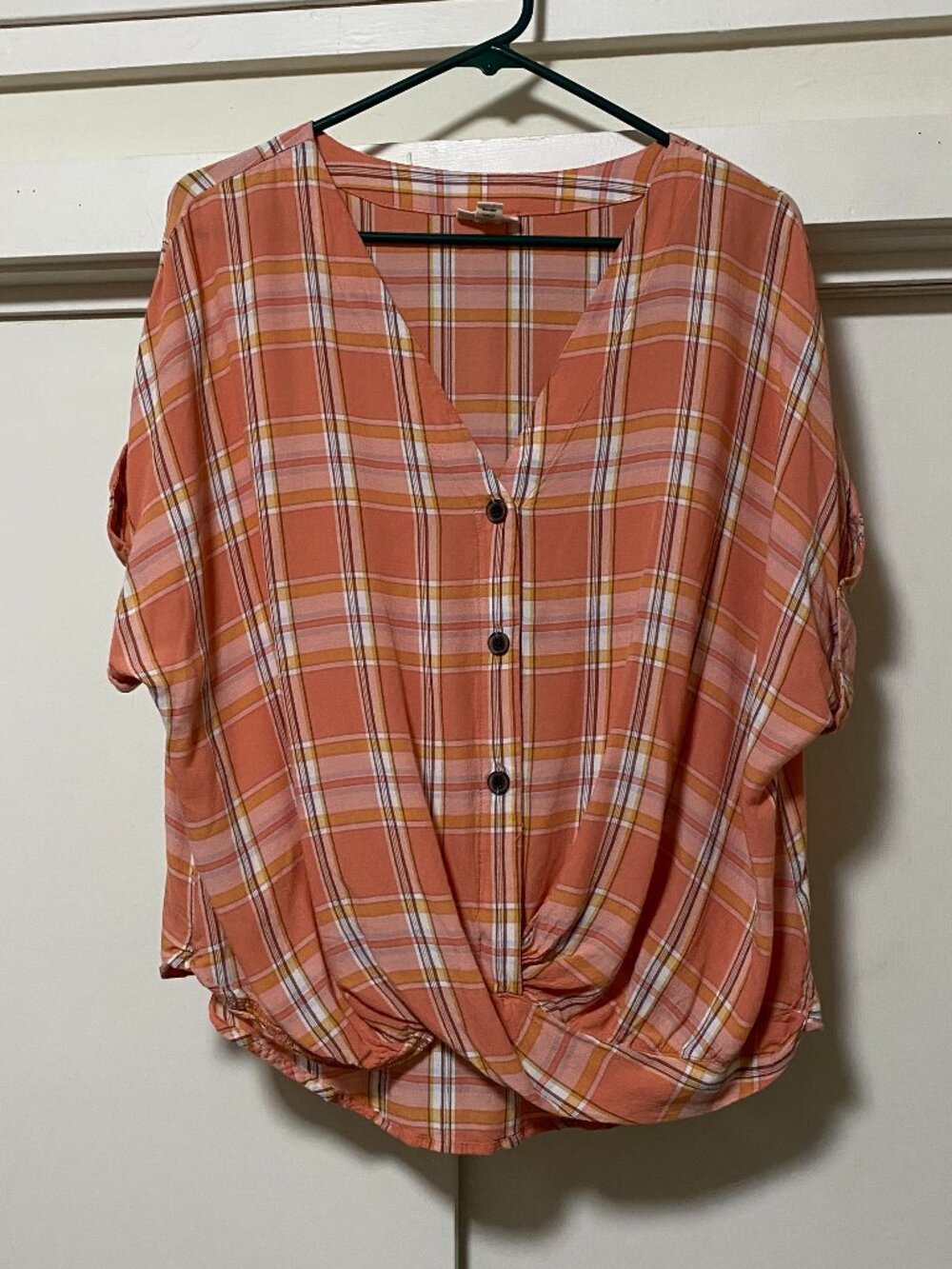 a.n.a., short sleeve, peach & white plaid, button-down blouse, size L